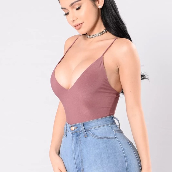 spaghetti string tank top